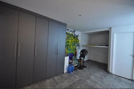 Casa de condomínio para alugar com 240m², 4 quartos e 3 vagasSuíte 3