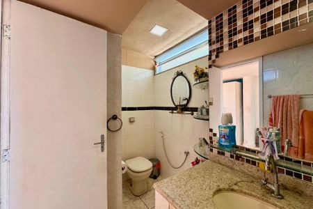 Apartamento à venda com 261m², 5 quartos e 1 vaga Apartamento à venda com 261m², 5 quartos e 1 vagaBanheiro da Suíte