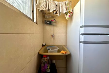 Apartamento à venda com 261m², 5 quartos e 1 vaga Apartamento à venda com 261m², 5 quartos e 1 vagaCozinha 2 e Área de Serviço