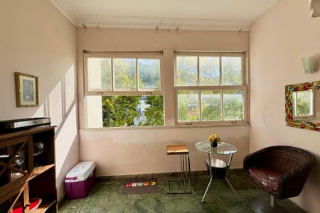 Apartamento à venda com 261m², 5 quartos e 1 vaga Apartamento à venda com 261m², 5 quartos e 1 vagaSala