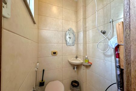 Apartamento à venda com 261m², 5 quartos e 1 vaga Apartamento à venda com 261m², 5 quartos e 1 vagaLavabo