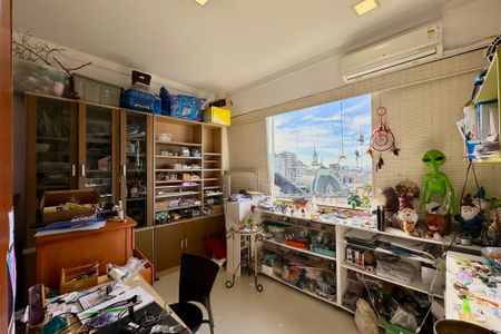 Apartamento à venda com 261m², 5 quartos e 1 vaga Apartamento à venda com 261m², 5 quartos e 1 vagaQuarto 4