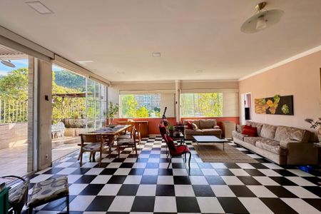 Apartamento à venda com 261m², 5 quartos e 1 vaga Apartamento à venda com 261m², 5 quartos e 1 vagaSala 2