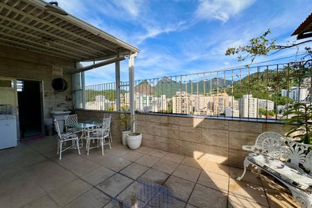 Apartamento à venda com 261m², 5 quartos e 1 vaga Apartamento à venda com 261m², 5 quartos e 1 vagaÁrea externa