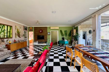 Apartamento à venda com 261m², 5 quartos e 1 vaga Apartamento à venda com 261m², 5 quartos e 1 vagaSala 2