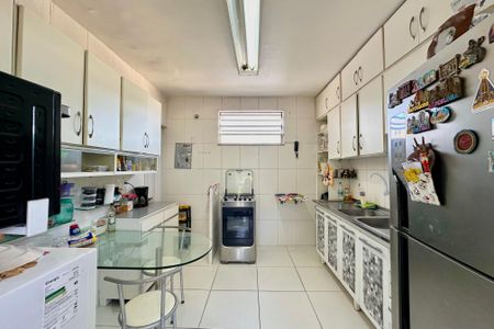 Apartamento à venda com 261m², 5 quartos e 1 vaga Apartamento à venda com 261m², 5 quartos e 1 vagaCozinha 1