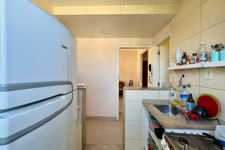 Apartamento à venda com 261m², 5 quartos e 1 vaga Apartamento à venda com 261m², 5 quartos e 1 vagaCozinha 2 e Área de Serviço