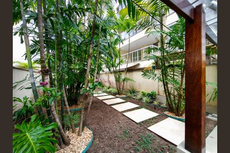 Apartamento à venda com 61m², 2 quartos e 1 vaga Apartamento à venda com 61m², 2 quartos e 1 vagaJardim