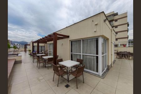 Apartamento à venda com 61m², 2 quartos e 1 vaga Apartamento à venda com 61m², 2 quartos e 1 vagaÁrea comum - Salão de festas