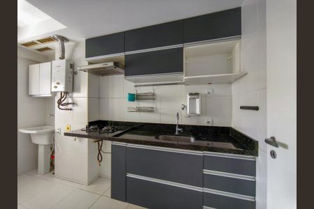Apartamento à venda com 61m², 2 quartos e 1 vaga Apartamento à venda com 61m², 2 quartos e 1 vagaCozinha e Área de Serviço