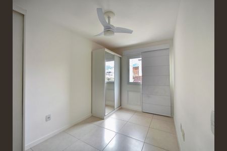 Apartamento à venda com 61m², 2 quartos e 1 vaga Apartamento à venda com 61m², 2 quartos e 1 vagaSuíte