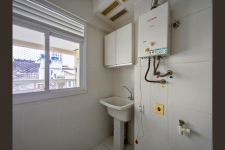 Apartamento à venda com 61m², 2 quartos e 1 vaga Apartamento à venda com 61m², 2 quartos e 1 vagaCozinha e Área de Serviço