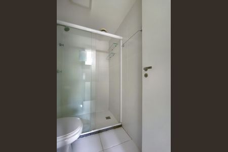 Apartamento à venda com 61m², 2 quartos e 1 vaga Apartamento à venda com 61m², 2 quartos e 1 vagaBanheiro da Suíte