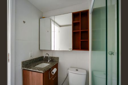 Apartamento à venda com 61m², 2 quartos e 1 vaga Apartamento à venda com 61m², 2 quartos e 1 vagaBanheiro da Suíte