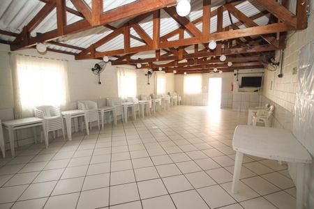 Apartamento à venda com 33m², 2 quartos e sem vaga Apartamento à venda com 33m², 2 quartos e sem vagaÁrea comum - Salão de festas 1