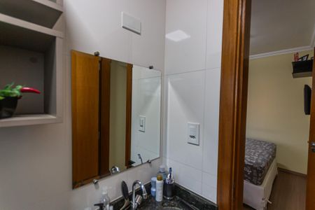 Casa à venda com 90m², 2 quartos e 2 vagas Casa à venda com 90m², 2 quartos e 2 vagasEspelho
