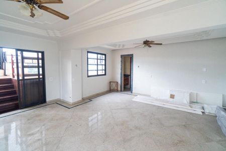 Apartamento à venda com 180m², 3 quartos e 3 vagas Apartamento à venda com 180m², 3 quartos e 3 vagasCobertura - Sala 2