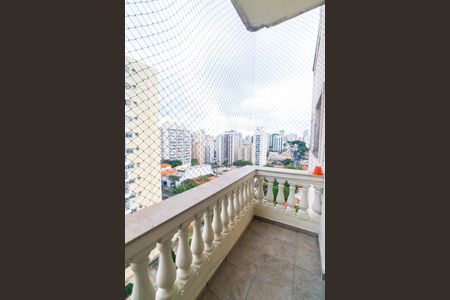 Apartamento à venda com 180m², 3 quartos e 3 vagas Apartamento à venda com 180m², 3 quartos e 3 vagasSacada da Sala