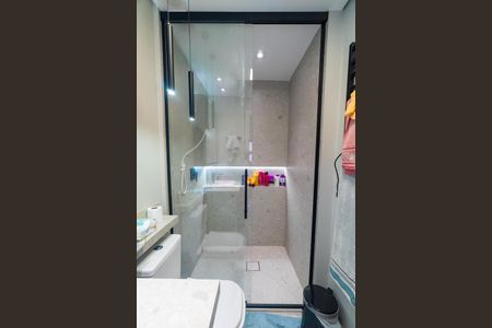 Apartamento à venda com 180m², 3 quartos e 3 vagas Apartamento à venda com 180m², 3 quartos e 3 vagasBanheiro Social Detalhe