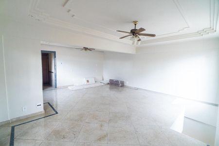 Apartamento à venda com 180m², 3 quartos e 3 vagas Apartamento à venda com 180m², 3 quartos e 3 vagasCobertura - Sala 2