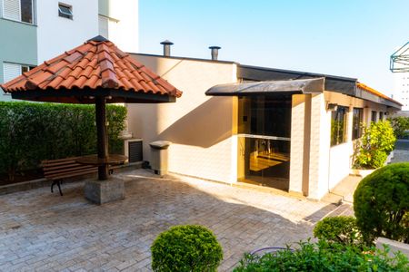 Apartamento à venda com 180m², 3 quartos e 3 vagas Apartamento à venda com 180m², 3 quartos e 3 vagasÁrea comum - Churrasqueira