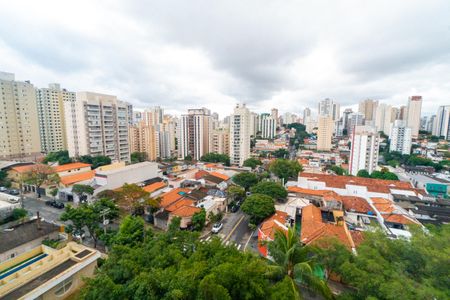 Apartamento à venda com 180m², 3 quartos e 3 vagas Apartamento à venda com 180m², 3 quartos e 3 vagasVista da Sacada da Suite