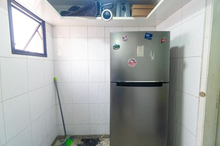 Apartamento à venda com 180m², 3 quartos e 3 vagas Apartamento à venda com 180m², 3 quartos e 3 vagasQuarto de Serviço