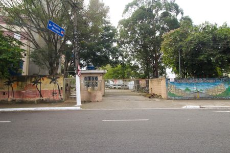 Apartamento à venda com 45m², 2 quartos e 1 vaga Apartamento à venda com 45m², 2 quartos e 1 vagaFachada