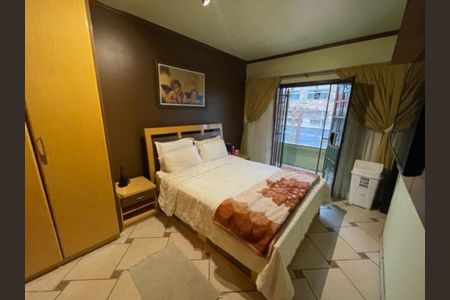 Casa à venda com 220m², 3 quartos e 2 vagas