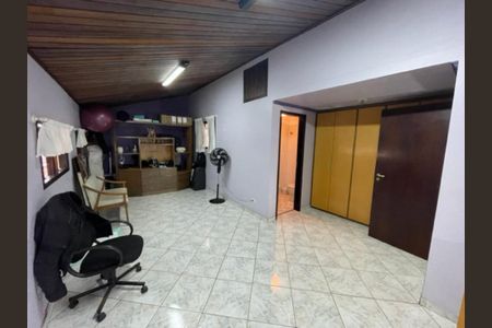 Casa à venda com 220m², 3 quartos e 2 vagas