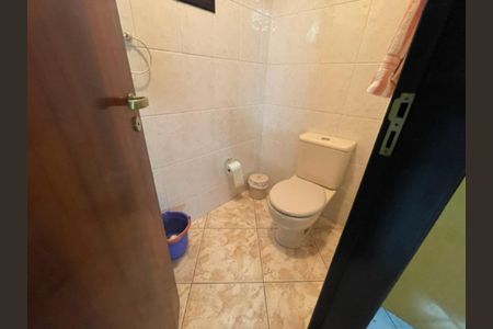 Casa à venda com 220m², 3 quartos e 2 vagas