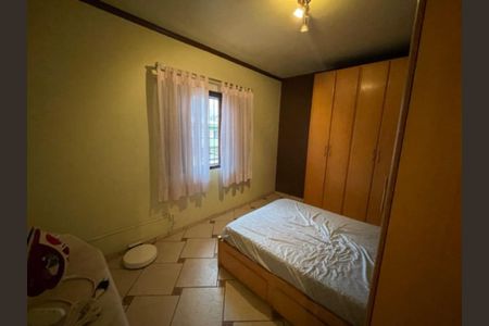 Casa à venda com 220m², 3 quartos e 2 vagas