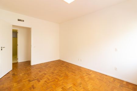 Apartamento à venda com 140m², 2 quartos e 1 vaga Apartamento à venda com 140m², 2 quartos e 1 vagaQuarto