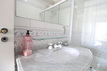 Casa para alugar com 125m², 3 quartos e 2 vagasBanheiro da Suíte