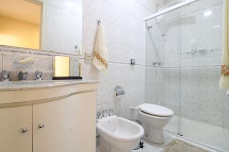 Casa para alugar com 125m², 3 quartos e 2 vagasBanheiro Social