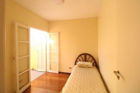 Casa para alugar com 125m², 3 quartos e 2 vagasQuarto 2