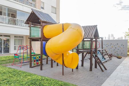 Apartamento à venda com 197m², 3 quartos e 3 vagasÁrea comum - Playground