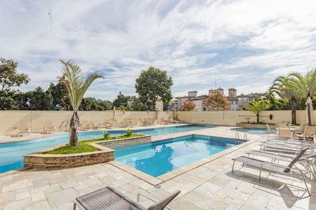 Apartamento à venda com 197m², 3 quartos e 3 vagasÁrea comum - Piscina