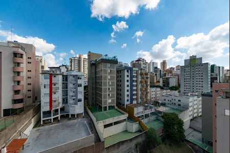 Apartamento para alugar com 240m², 4 quartos e 2 vagas Apartamento para alugar com 240m², 4 quartos e 2 vagasVaranda gourmet
