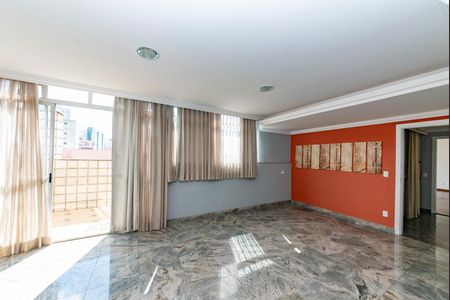 Apartamento para alugar com 240m², 4 quartos e 2 vagas Apartamento para alugar com 240m², 4 quartos e 2 vagasSala 2 - Térreo