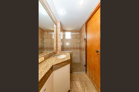 Apartamento para alugar com 240m², 4 quartos e 2 vagas Apartamento para alugar com 240m², 4 quartos e 2 vagasBanheiro Social