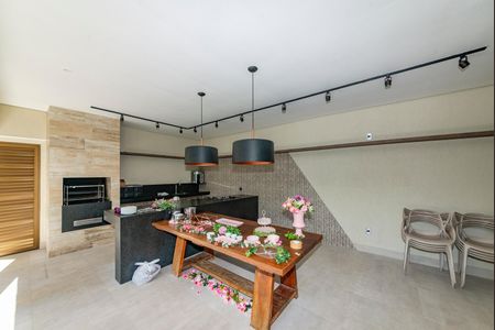 Apartamento para alugar com 240m², 4 quartos e 2 vagas Apartamento para alugar com 240m², 4 quartos e 2 vagasÁrea comum