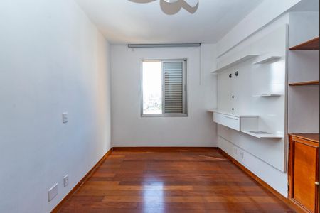 Apartamento para alugar com 240m², 4 quartos e 2 vagas Apartamento para alugar com 240m², 4 quartos e 2 vagasQuarto 1