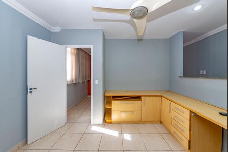 Apartamento para alugar com 240m², 4 quartos e 2 vagas Apartamento para alugar com 240m², 4 quartos e 2 vagasEscritório - Térreo