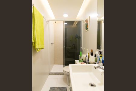 Apartamento à venda com 140m², 3 quartos e 1 vaga Apartamento à venda com 140m², 3 quartos e 1 vagaBanheiro social