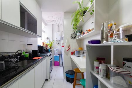 Apartamento à venda com 140m², 3 quartos e 1 vaga Apartamento à venda com 140m², 3 quartos e 1 vagaCozinha