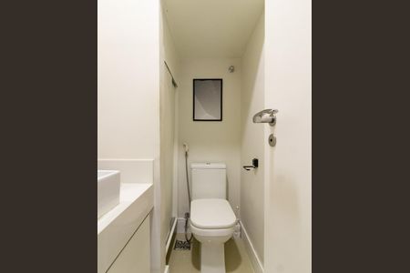 Apartamento à venda com 140m², 3 quartos e 1 vaga Apartamento à venda com 140m², 3 quartos e 1 vagaLavabo