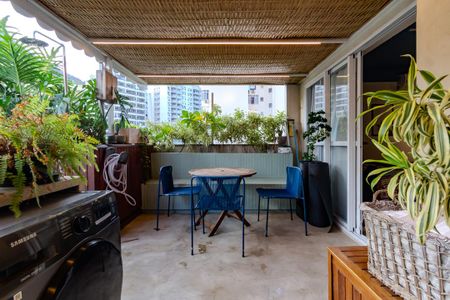 Apartamento à venda com 140m², 3 quartos e 1 vaga Apartamento à venda com 140m², 3 quartos e 1 vagaCobertura