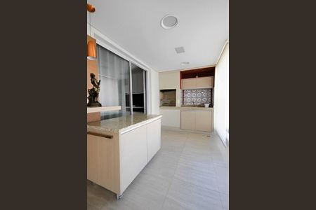 Apartamento à venda com 216m², 3 quartos e 4 vagas