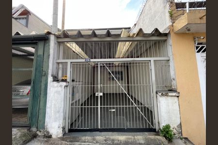 Casa à venda com 101m², 3 quartos e 1 vaga Casa à venda com 101m², 3 quartos e 1 vagaFachada